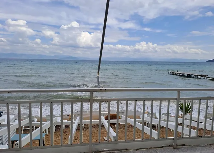 شقة Seaside Mesongí