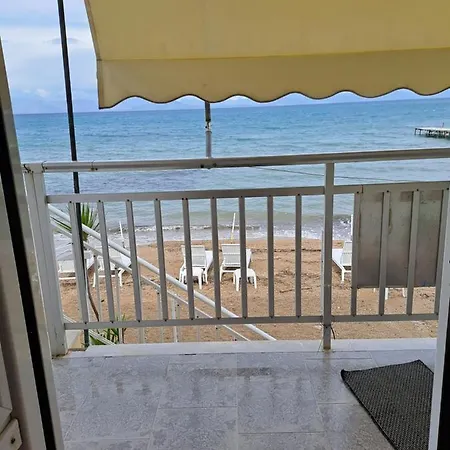 Seaside Apartment Mesongi
