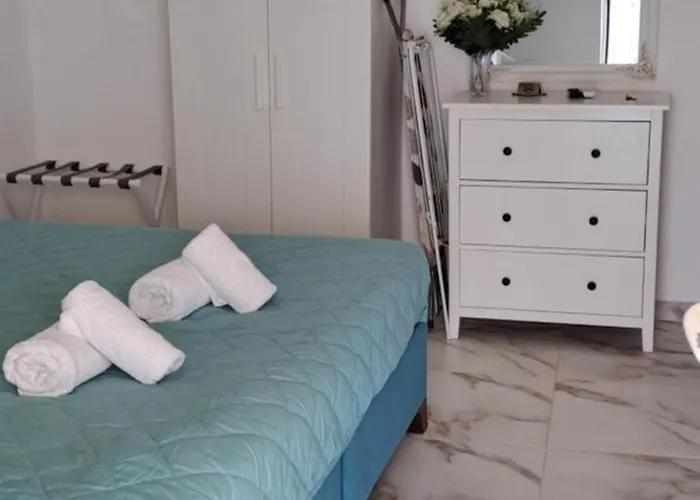 Seaside Μεσογγή